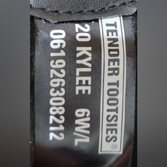 Tender Tootsies - Picture 2 of 4